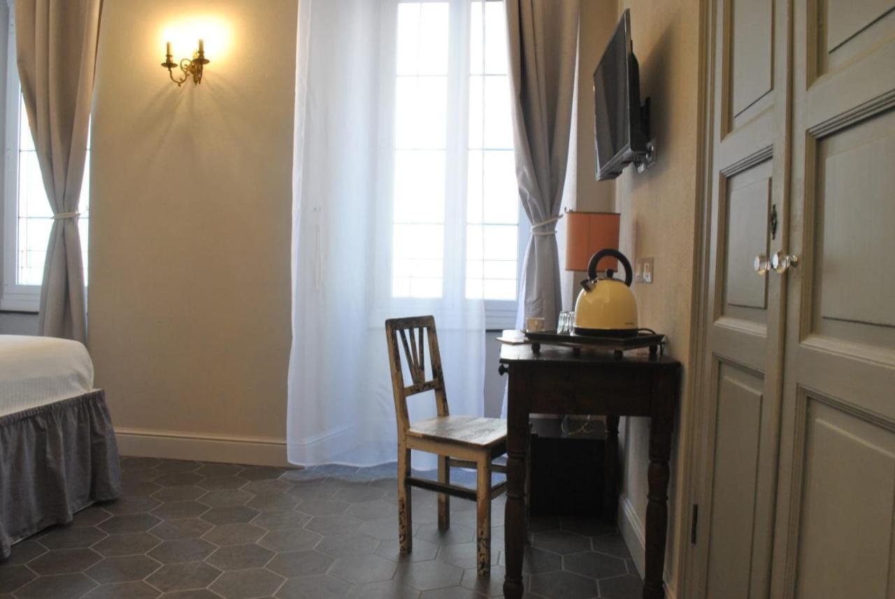 Locanda San Tomaso Affittacamere Pietra Ligure Exterior foto